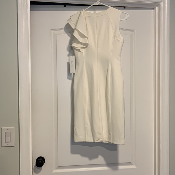 NWT White Calvin Klein Ruffle Dress Sz 2P - Picture 2 of 4